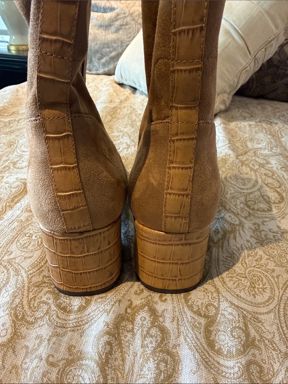 NWOT Donald Pliner Giddy Zip Up Ankle Boots - Picture 5 of 7
